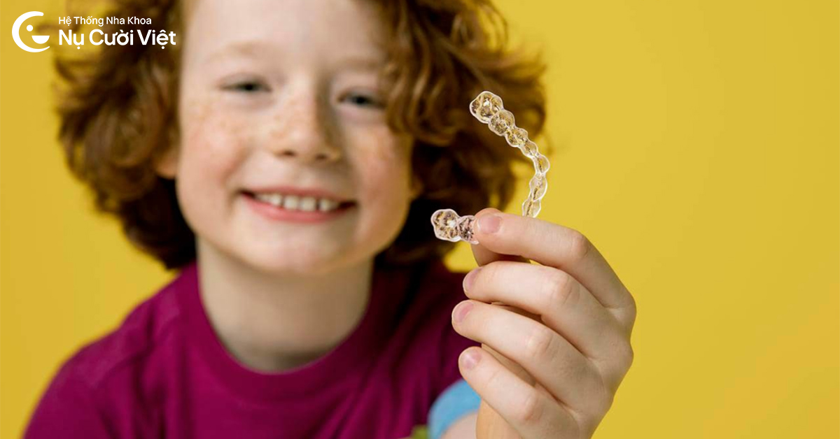 chi phí niềng răng trẻ em invisalign