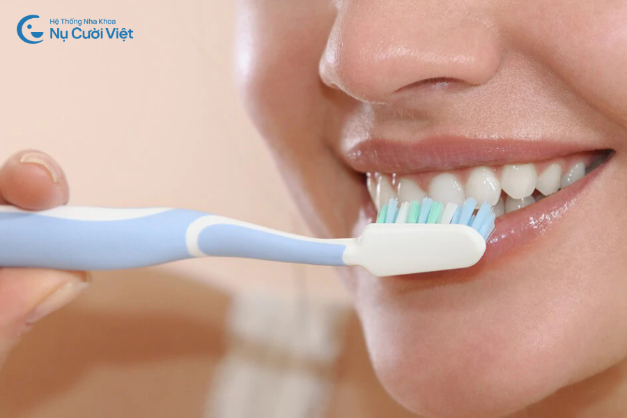Nụ Cười Việt - Sau khi nhổ răng bao lâu thì được đánh răng?
