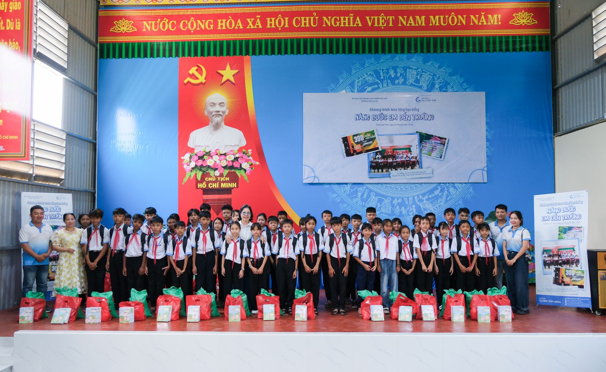dự án nâng bước em đến trường lê lợi